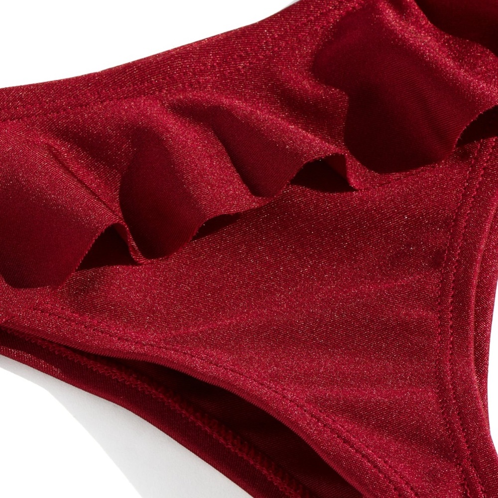 Chic Ruffled Women's Panty in Rich Burgundy